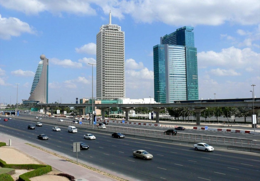 Etisalat_Tower_2,_Dubai_World_Trade_Centre,_and_Dubai_World_Trade_Centre_Residence_on_28_December_2007